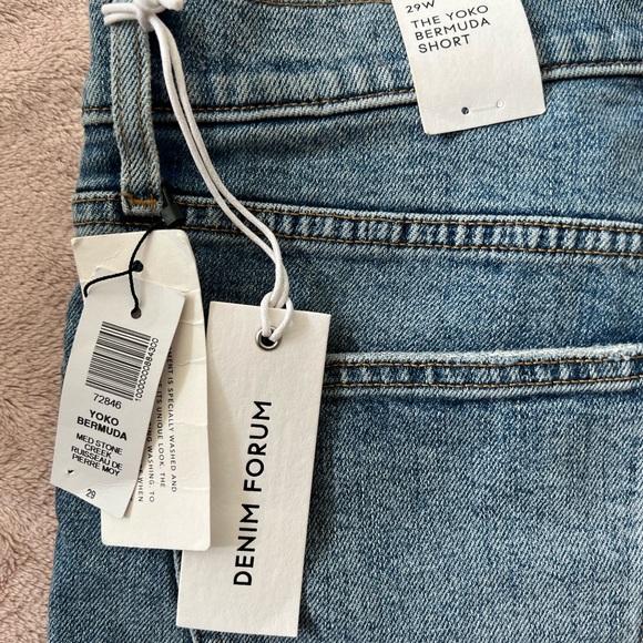 NWT Aritzia Denim Forum “Yoko Bermuda Shorts” - Picture 4 of 5